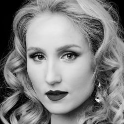 Clara Nadeshdin © Karpati&Zarewicz
